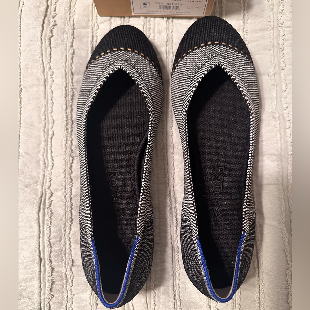 Rothys “The Flat” in Grey Mist Captoe